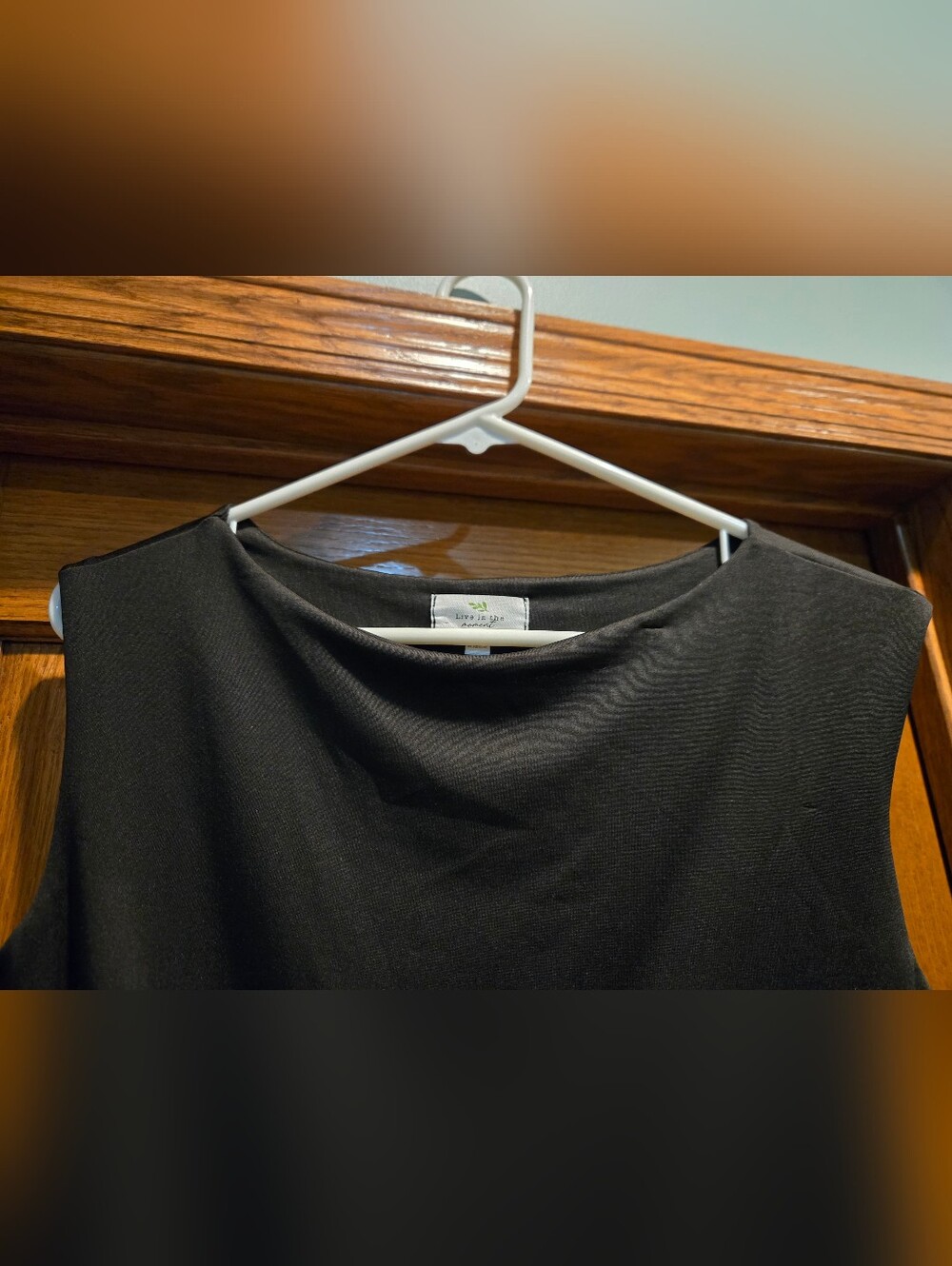 Classic Black Boatneck Sleeveless Tank Top - Picture 3 of 9